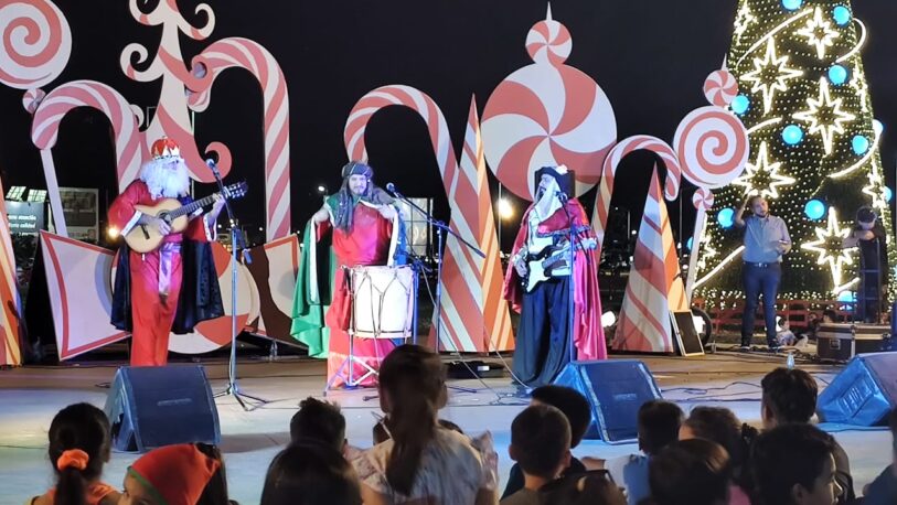 Decenas de familias posadeñas disfrutaron de la celebración de los Reyes Magos
