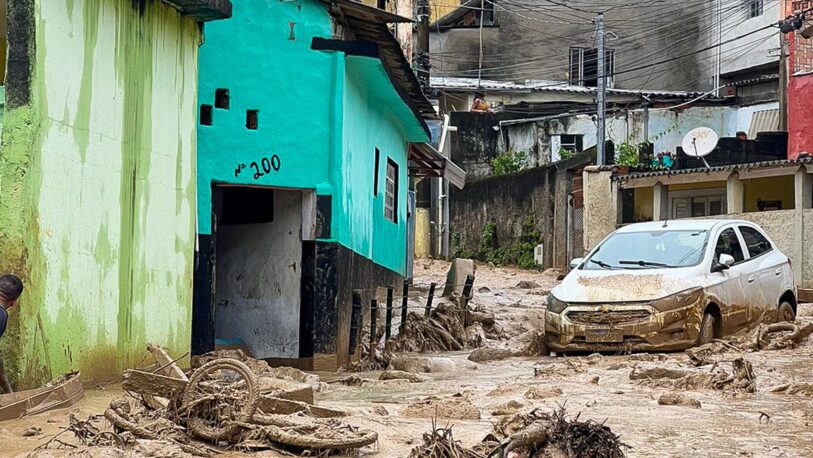 Un fuerte temporal causó derrumbes e inundaciones en Brasil: hay al menos 36 muertos