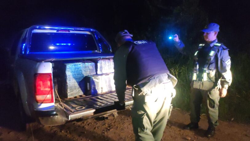 Secuestraron una camioneta abandonada con más de una tonelada de marihuana