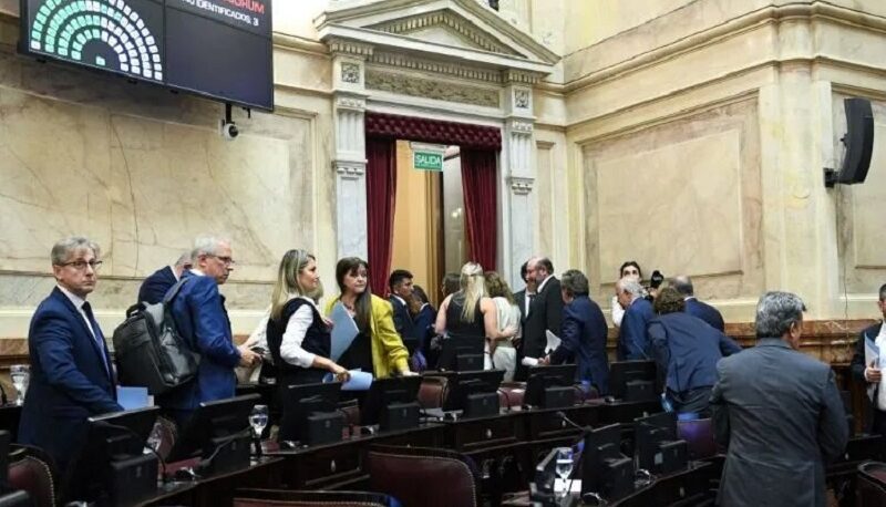 La oposición en el Senado pediría una nueva sesión para el 13 de abril