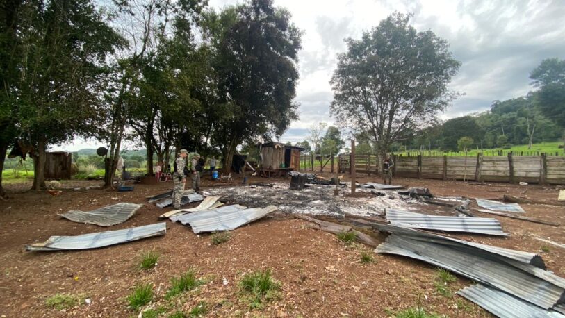 Incendio destruyó vivienda en zona rural de Caraguatay