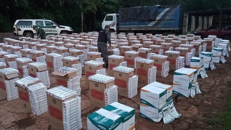 Contrabandista detenido con un cargamento de 73 mil atados de cigarrillos
