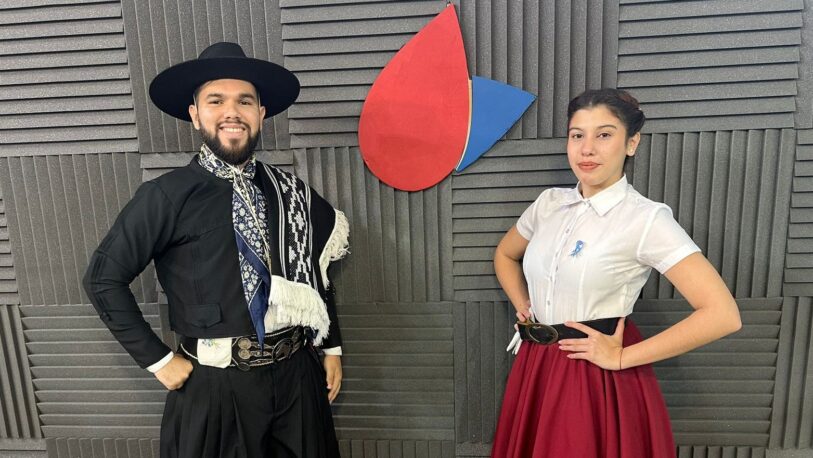 Bailarines de la Escuela Superior de Danzas de la Provincia honraron a la patria en MisionesCuatro