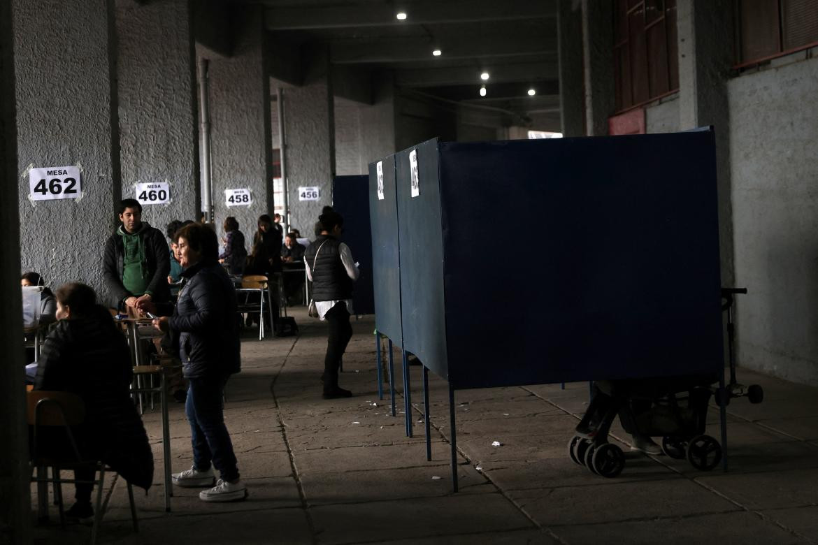 Elecciones constituyentes en Chile más de 100 mil ciudadanos pusieron