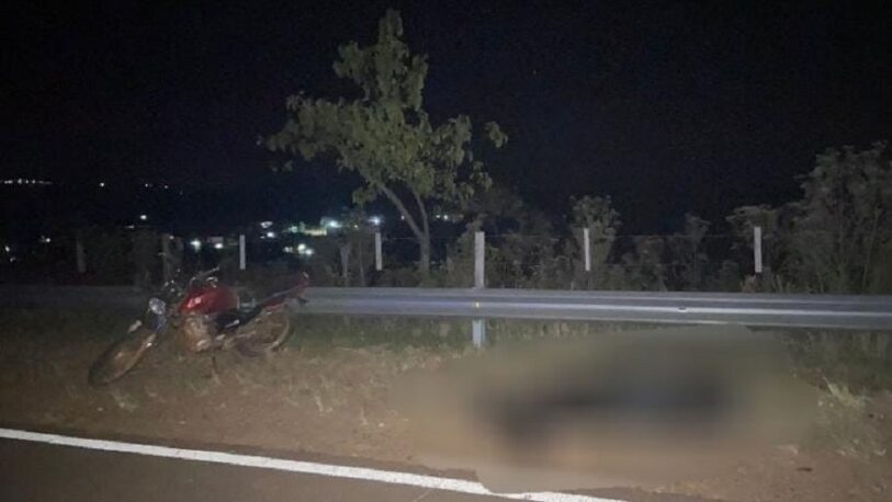 Un motociclista falleció tras un despiste en la Ruta 221