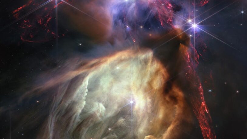La NASA publicó la imagen del nacimiento de 50 estrellas jóvenes del tamaño del Sol