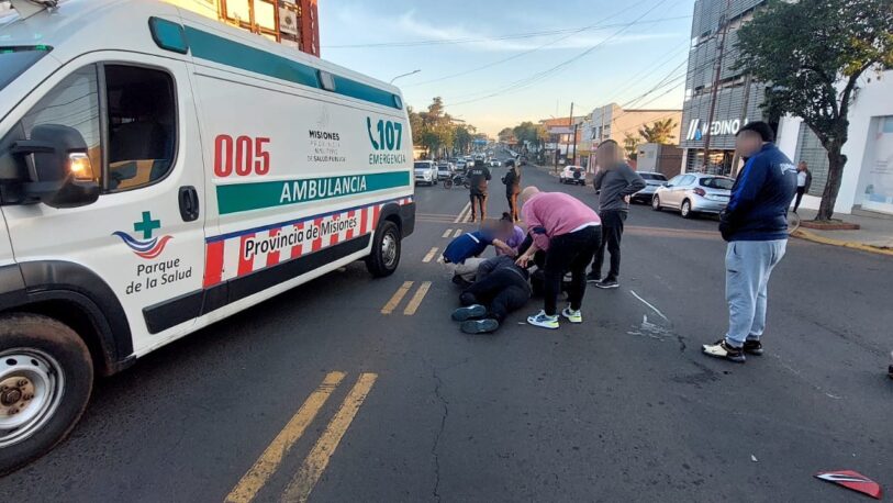 Un choque entre una moto y una camioneta dejó dos personas heridas