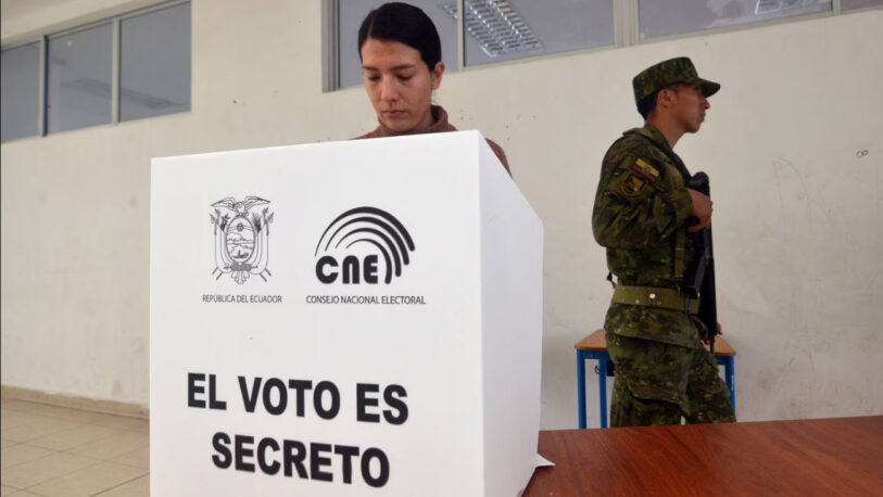 Elecciones en Ecuador: Se espera un lento recuento de votos