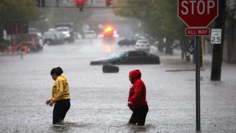 Nueva York entró en estado de emergencia climática por fuertes lluvias e inundaciones