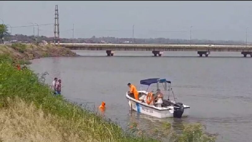 Una mujer murió luego de caer a las aguas del arroyo Mártires con su automóvil 