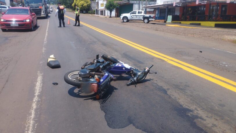 Despiste de una moto en Capioví dejó una persona herida