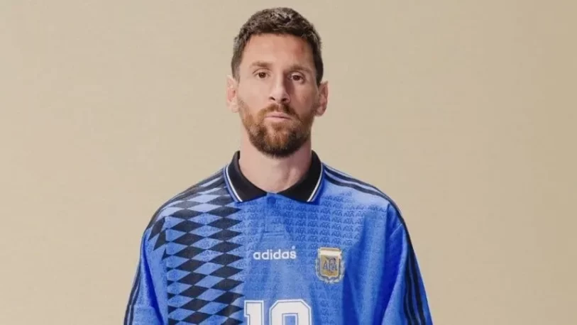 Se presentó la nueva colección retro de la Selección Argentina