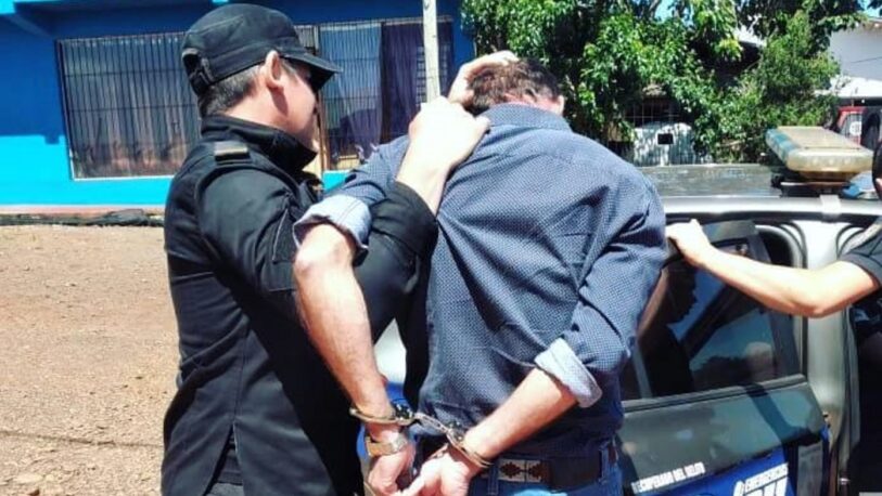 Elecciones: 7 hombres arrestados en escuelas por pedidos de captura vigentes