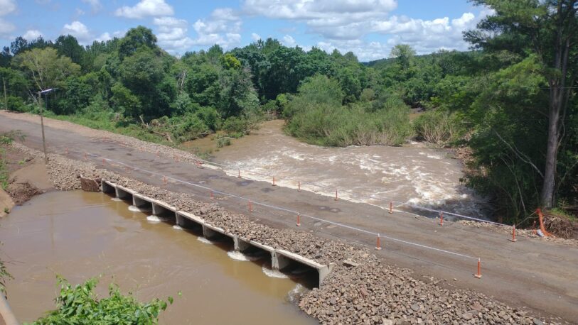 Jardín América: habilitaron la circulación de vehículos por el puente sobre el arroyo Tabay