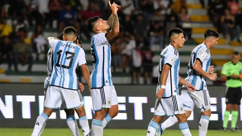La selección argentina Sub 23 goleó a Chile y avanzó a la fase final del Preolímpico