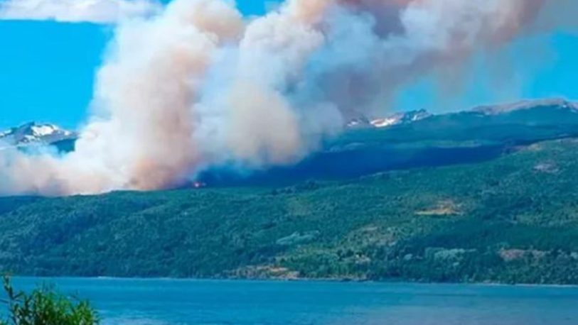 El incendio en el Parque Los Alerces ya arrasó con 1.000 hectáreas