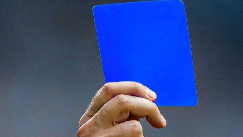 La FIFA desmintió rumores sobre la implementación de la tarjeta azul