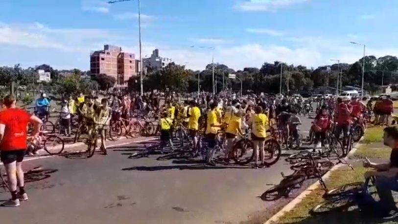 Éxito en la 24ª bicicleteada solidaria del instituto Roque González