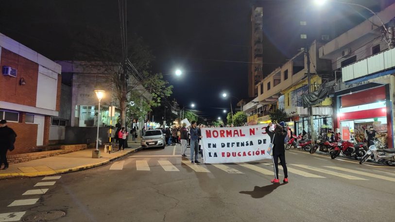 Docentes “Sin Banderas” marcharon en Puerto Rico
