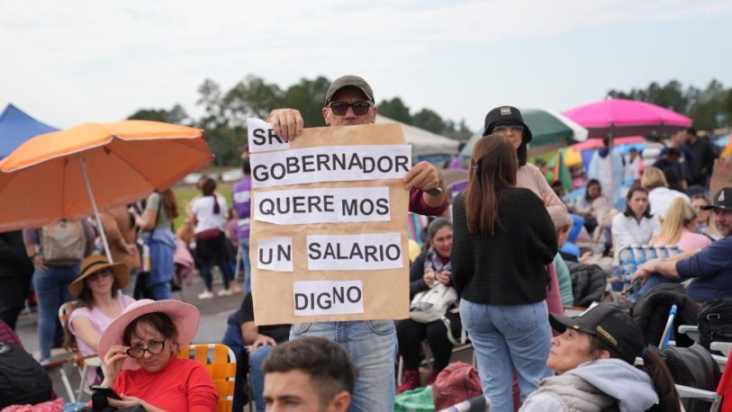 Trabajadores se movilizan a las avenidas Trincheras y Uruguay en demanda de mejoras salariales