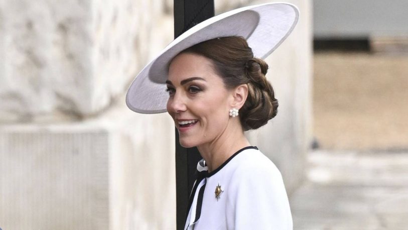 Kate Middleton se muestra por primera vez en público desde que le diagnosticaron cáncer