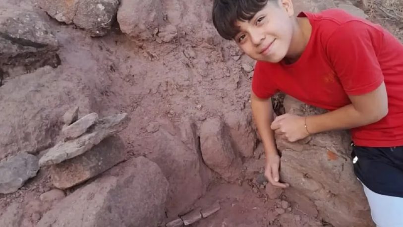 Neuquén: un nene descubrió un dinosaurio en el patio de su abuelo