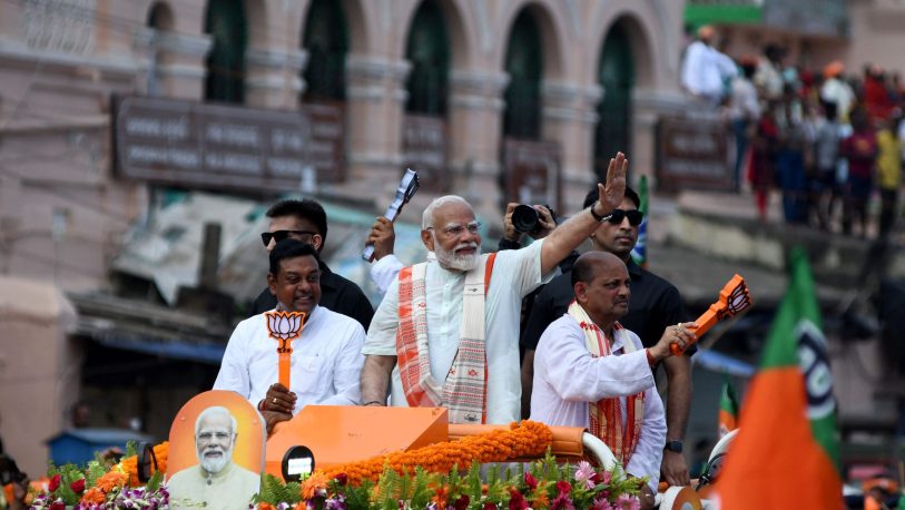 Elecciones en la India: Narendra Modi canta victoria por adelantado sobre Taranjit Singh Sandhu